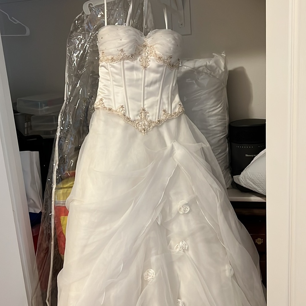 NEW Formal Dress Size 10 Ivory Color - Picture 5 of 15